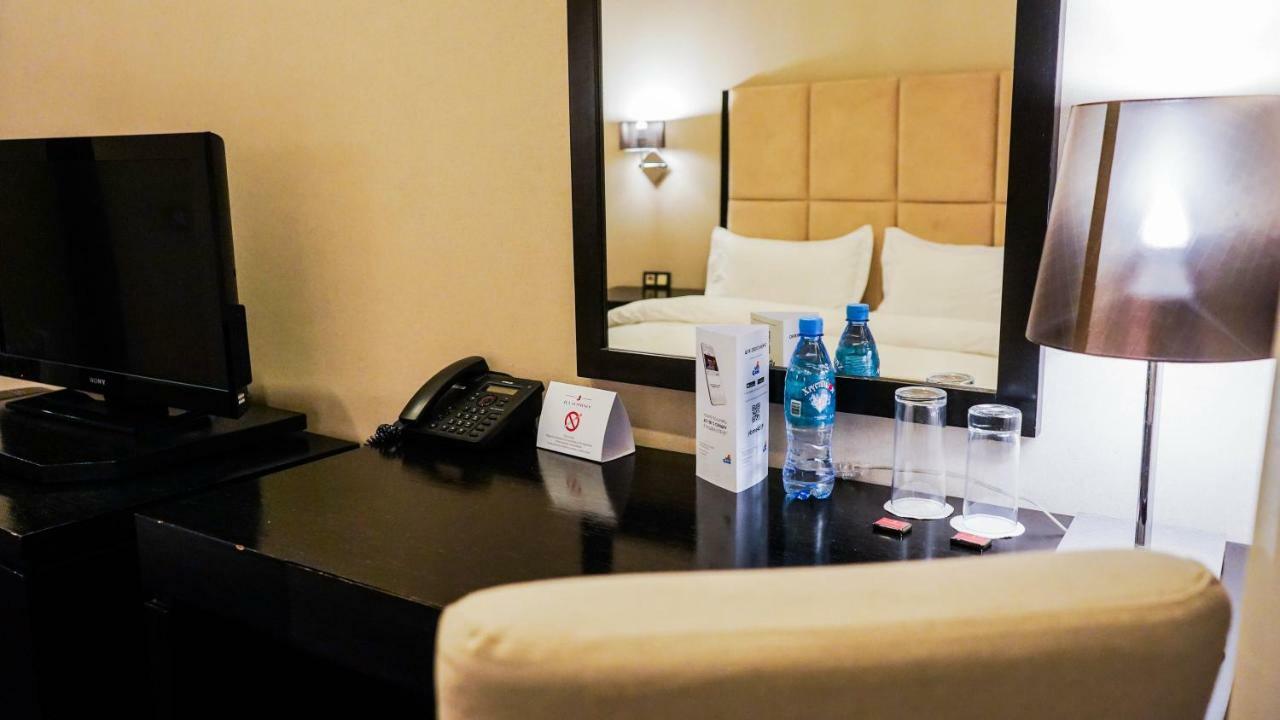 Jelsominohotel Αστάνα Εξωτερικό φωτογραφία
