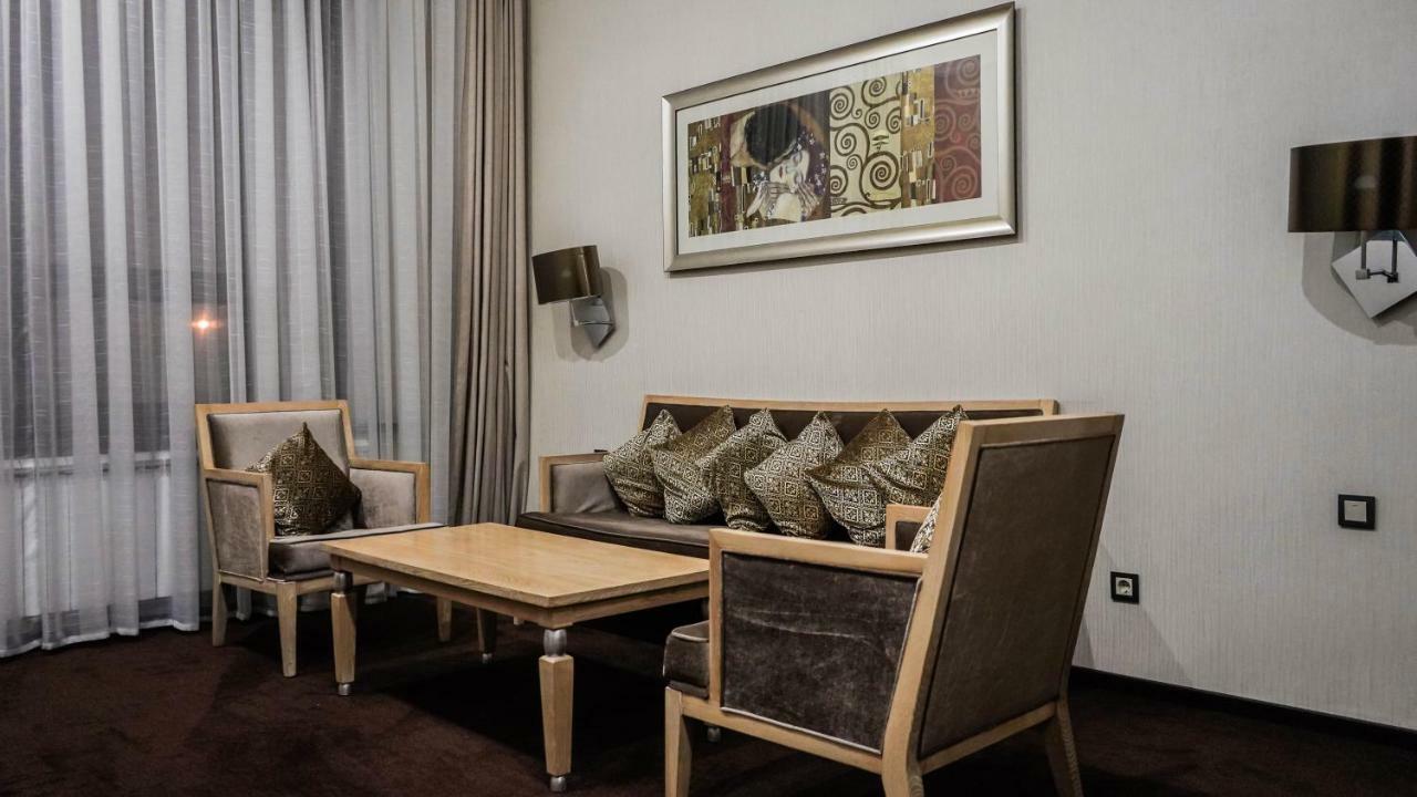 Jelsominohotel Αστάνα Εξωτερικό φωτογραφία