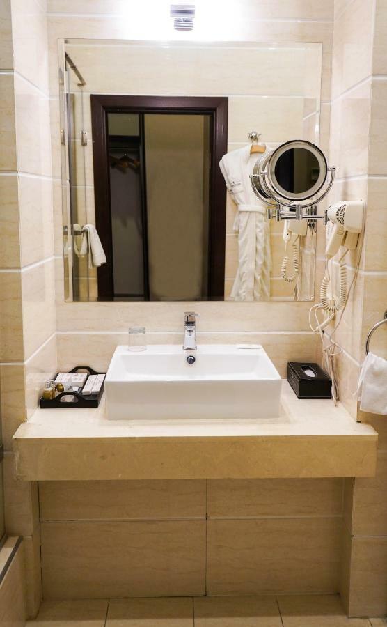 Jelsominohotel Αστάνα Εξωτερικό φωτογραφία