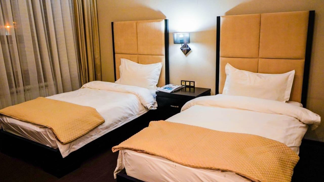 Jelsominohotel Αστάνα Εξωτερικό φωτογραφία