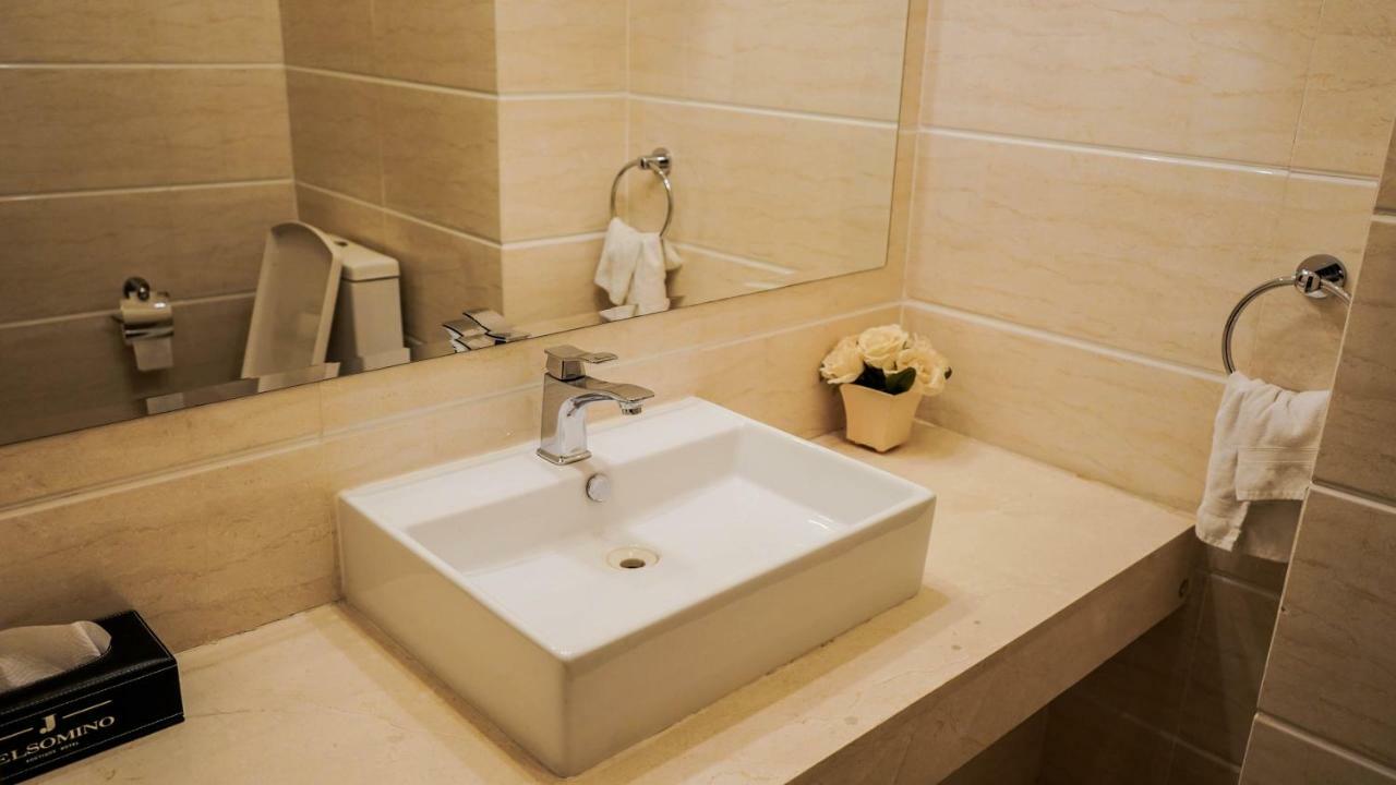 Jelsominohotel Αστάνα Εξωτερικό φωτογραφία