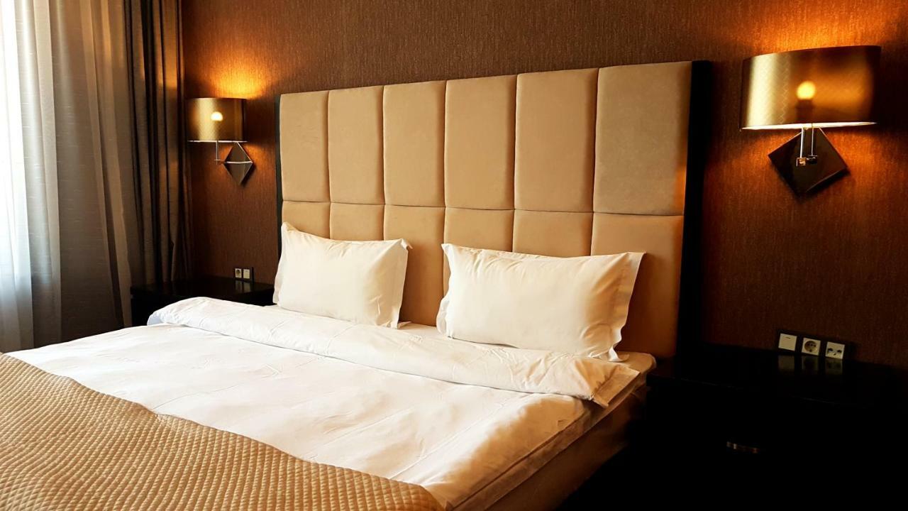 Jelsominohotel Αστάνα Εξωτερικό φωτογραφία