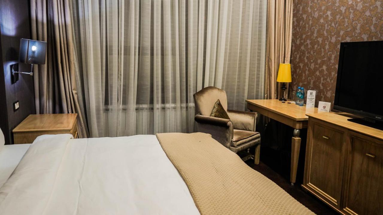 Jelsominohotel Αστάνα Εξωτερικό φωτογραφία